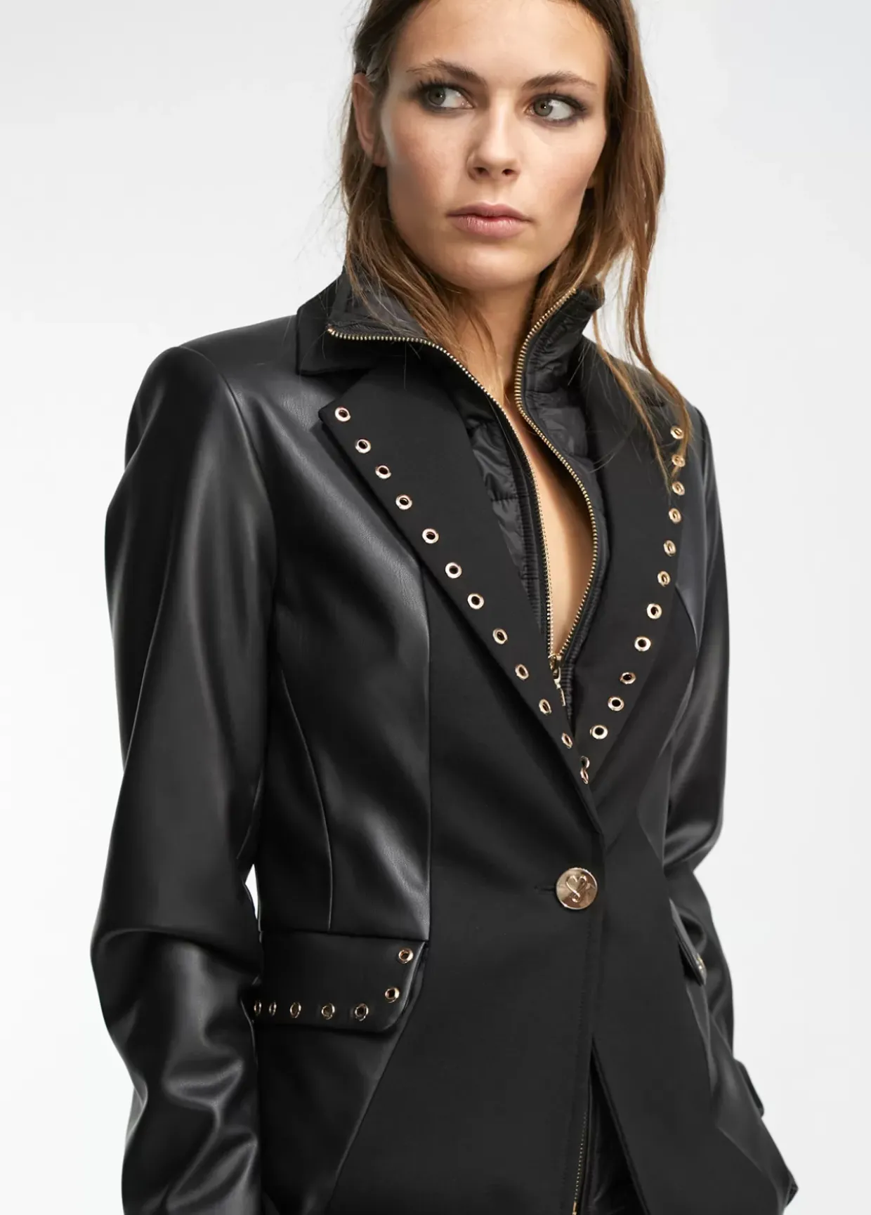 Blazer detalle eyelets