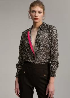 Blusa detalle contraste