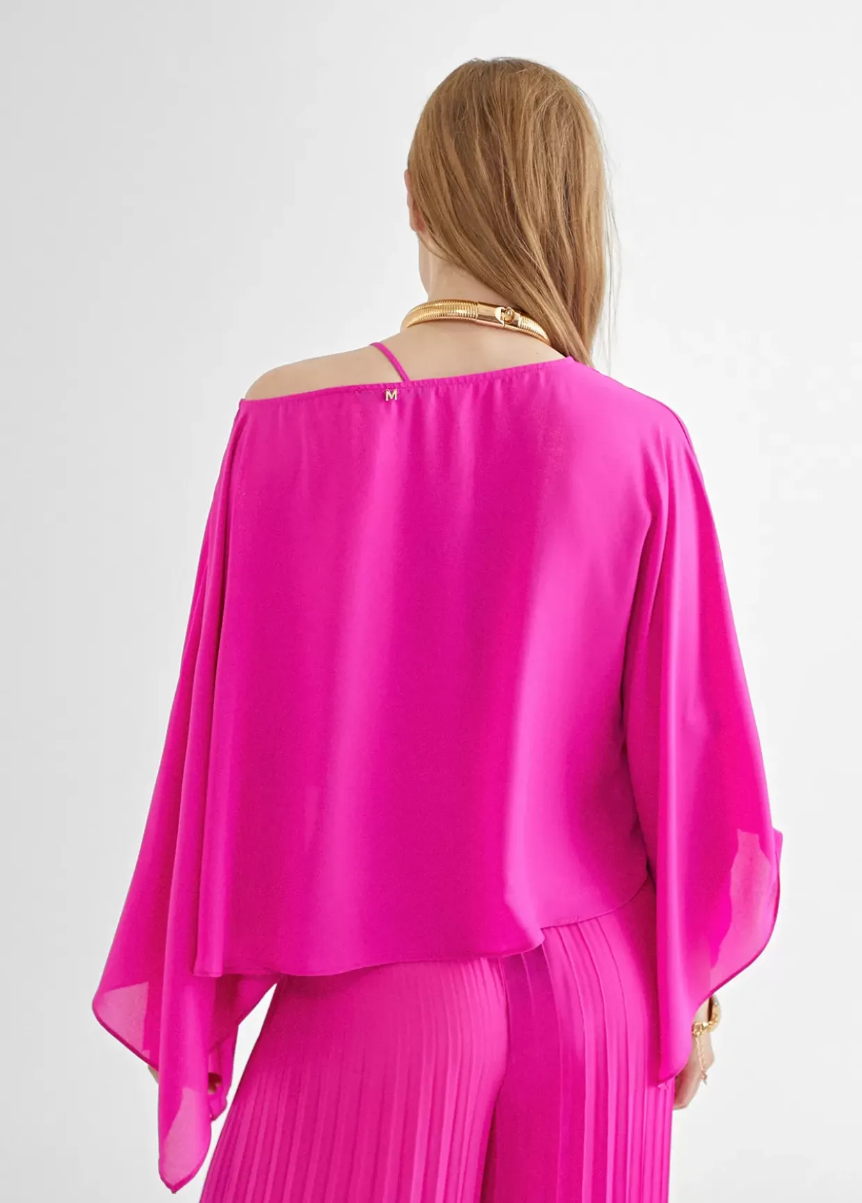 Blusa/capa satinada