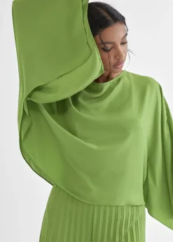 Blusa/capa satinada