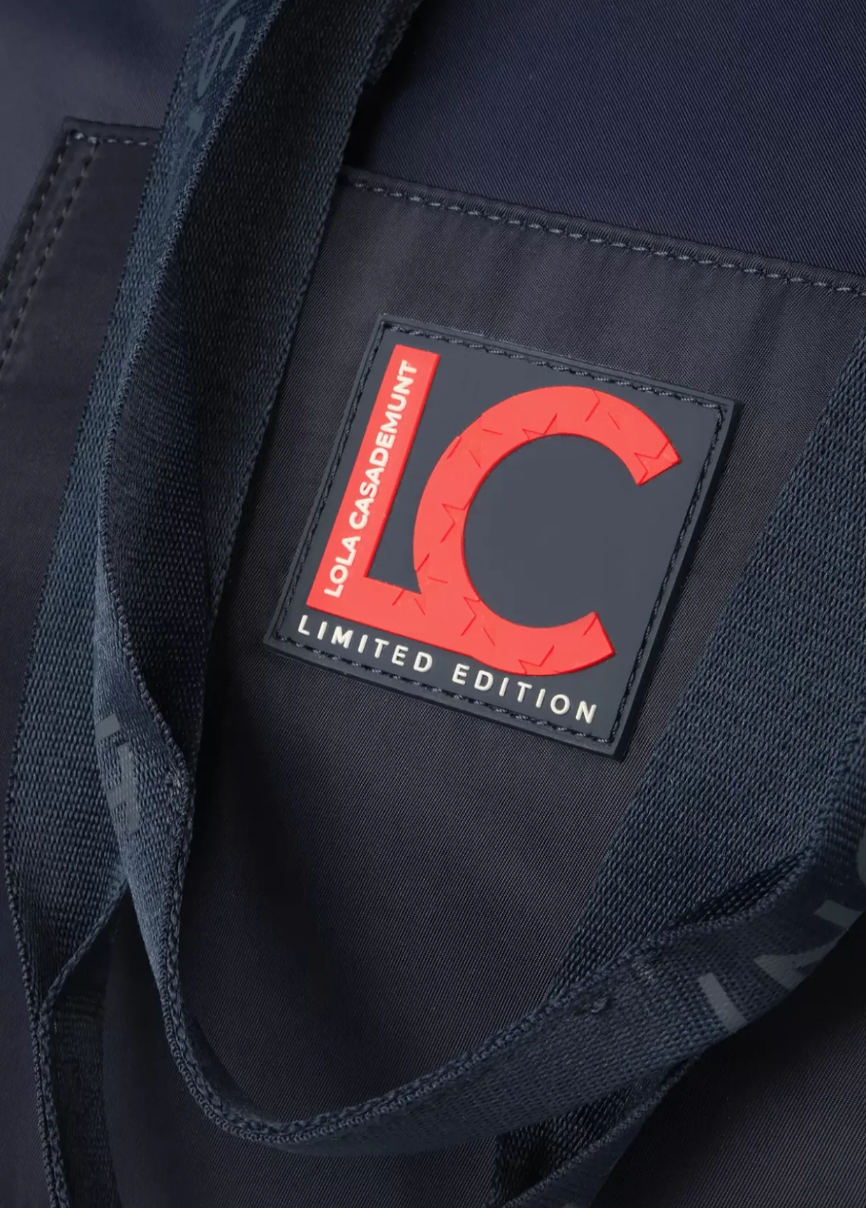 Bolso de viaje edición limitada - Lola Casademunt