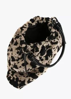 Bolso tejido animal
