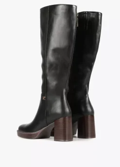 Bota de cana alta