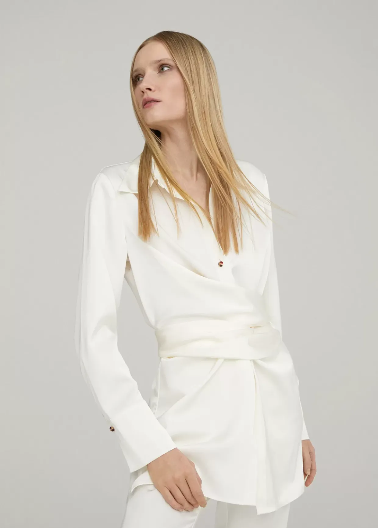 Camisa anudada