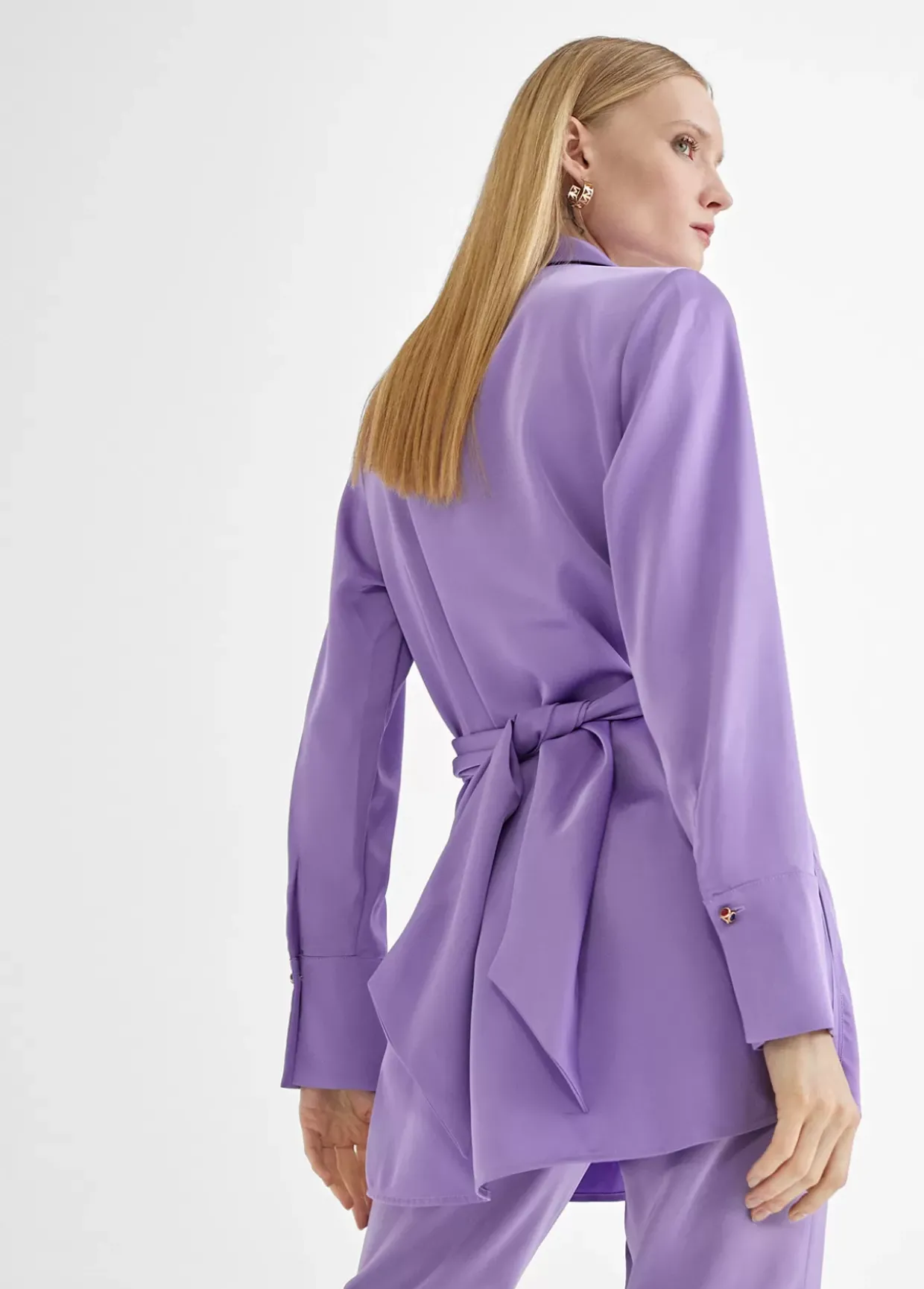 Camisa anudada