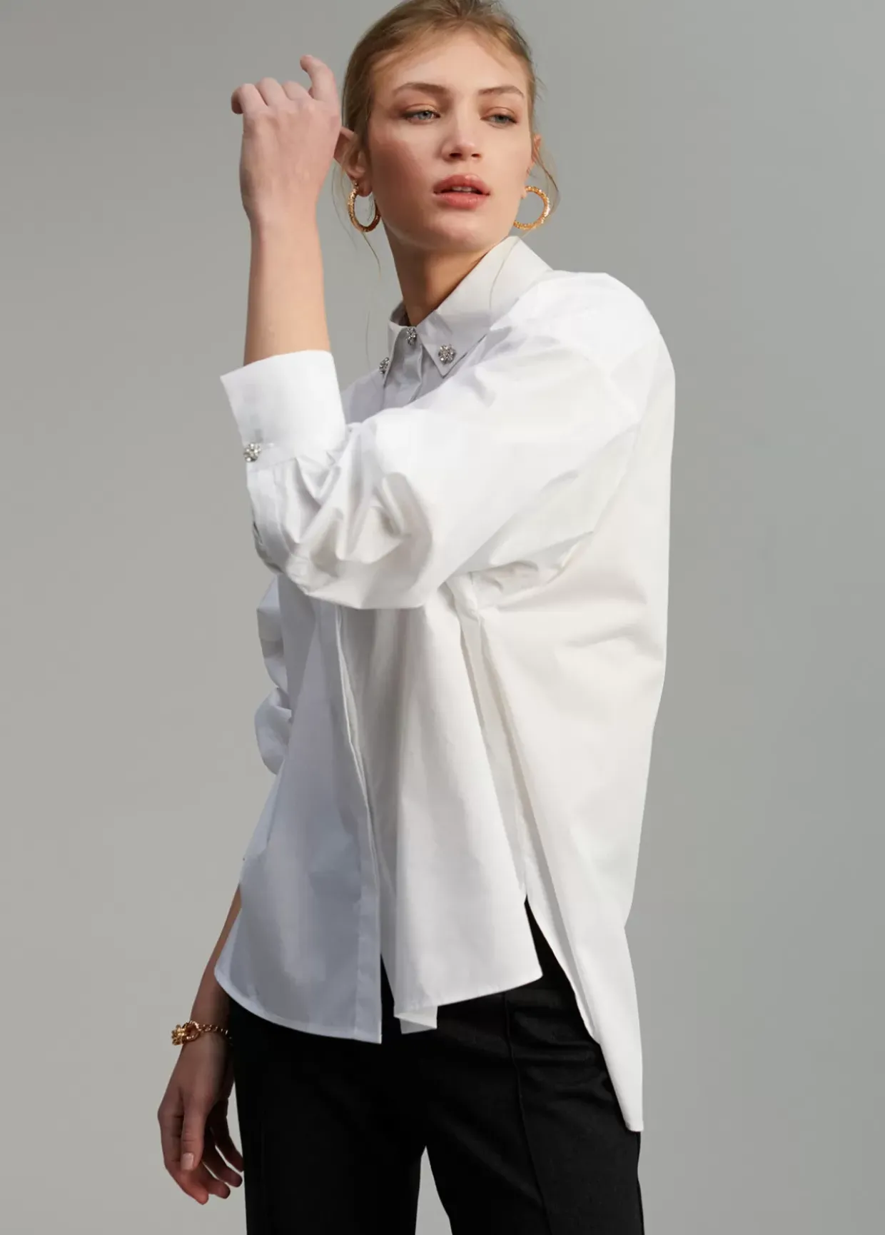 Camisa detalle joya