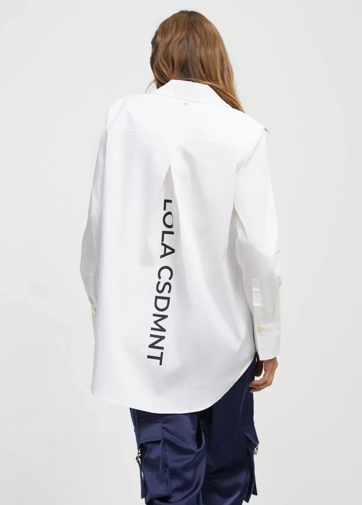 Camisa detalle logo