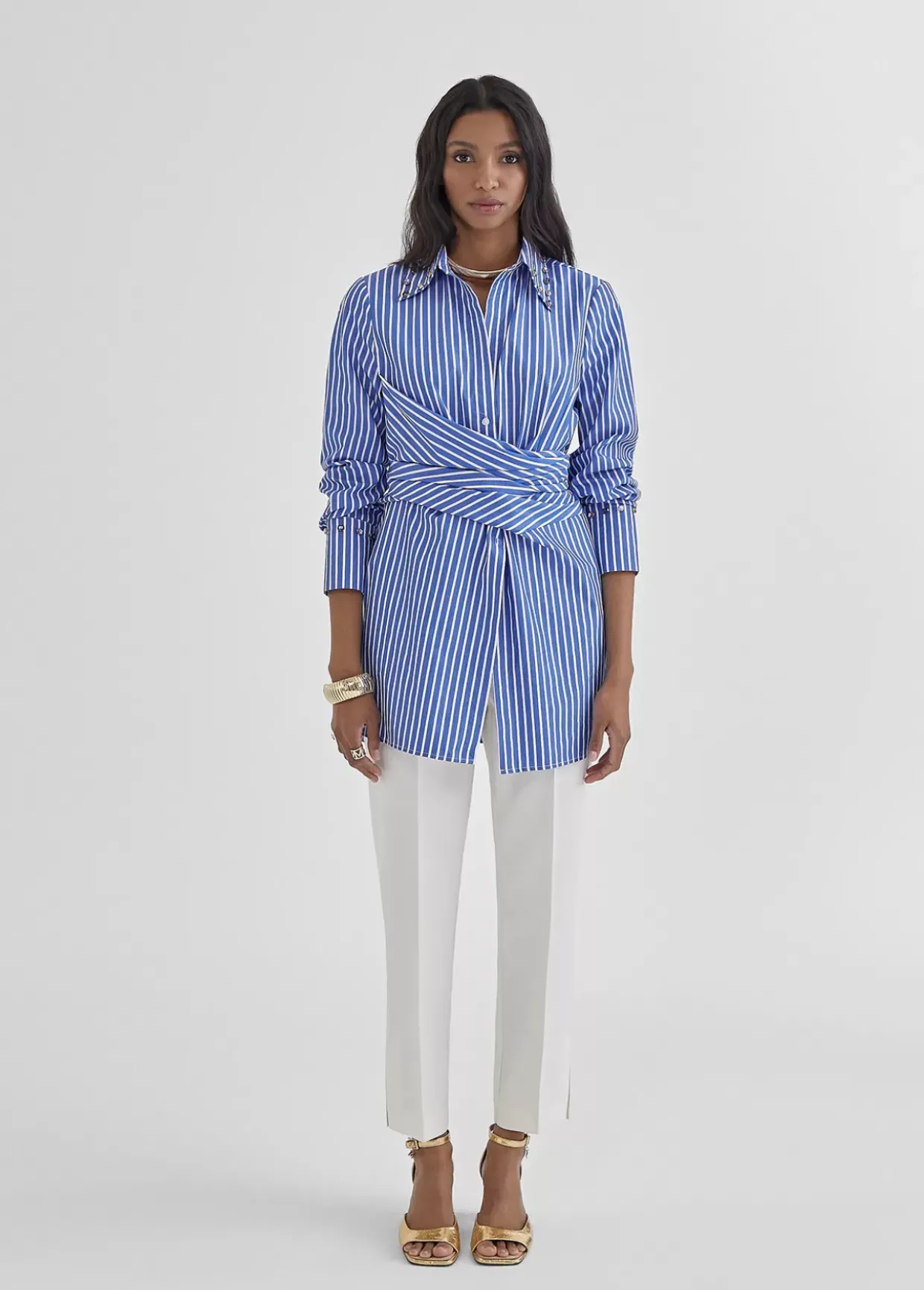 Camisa rayas detalle joyas