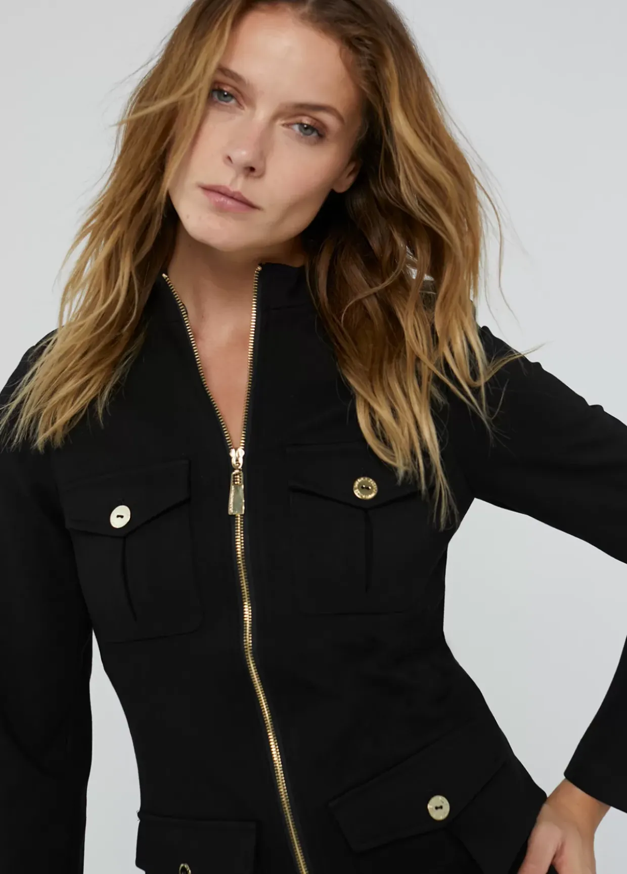 Chaqueta con cremallera