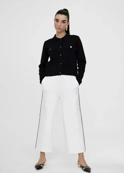 Pantalón blanco con vivo