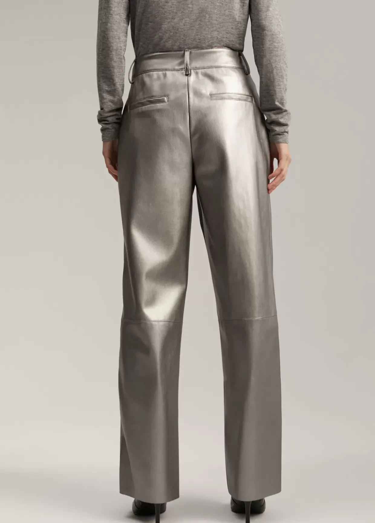 Pantalón efecto piel