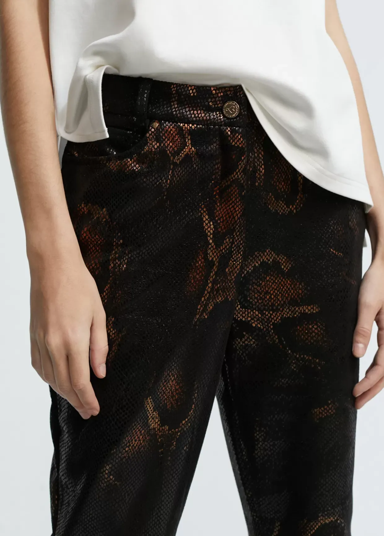 Pantalón estampado animal