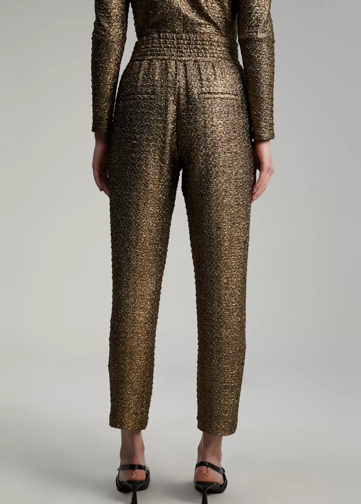 Pantalón jogging dorado