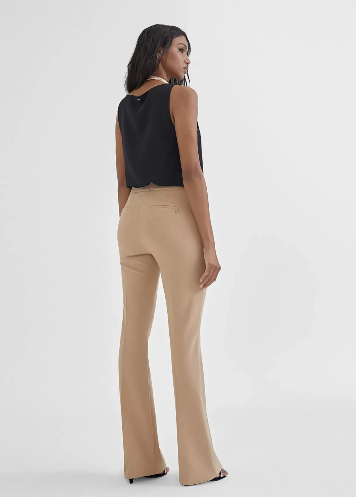 Pantalón skinny campana