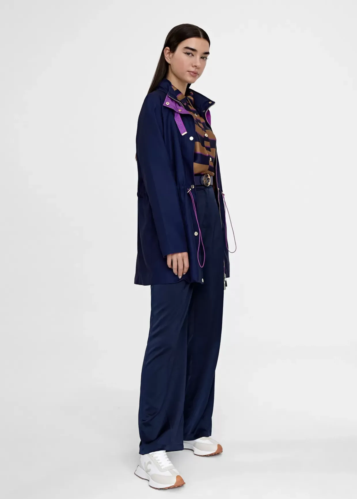 Parka con capucha