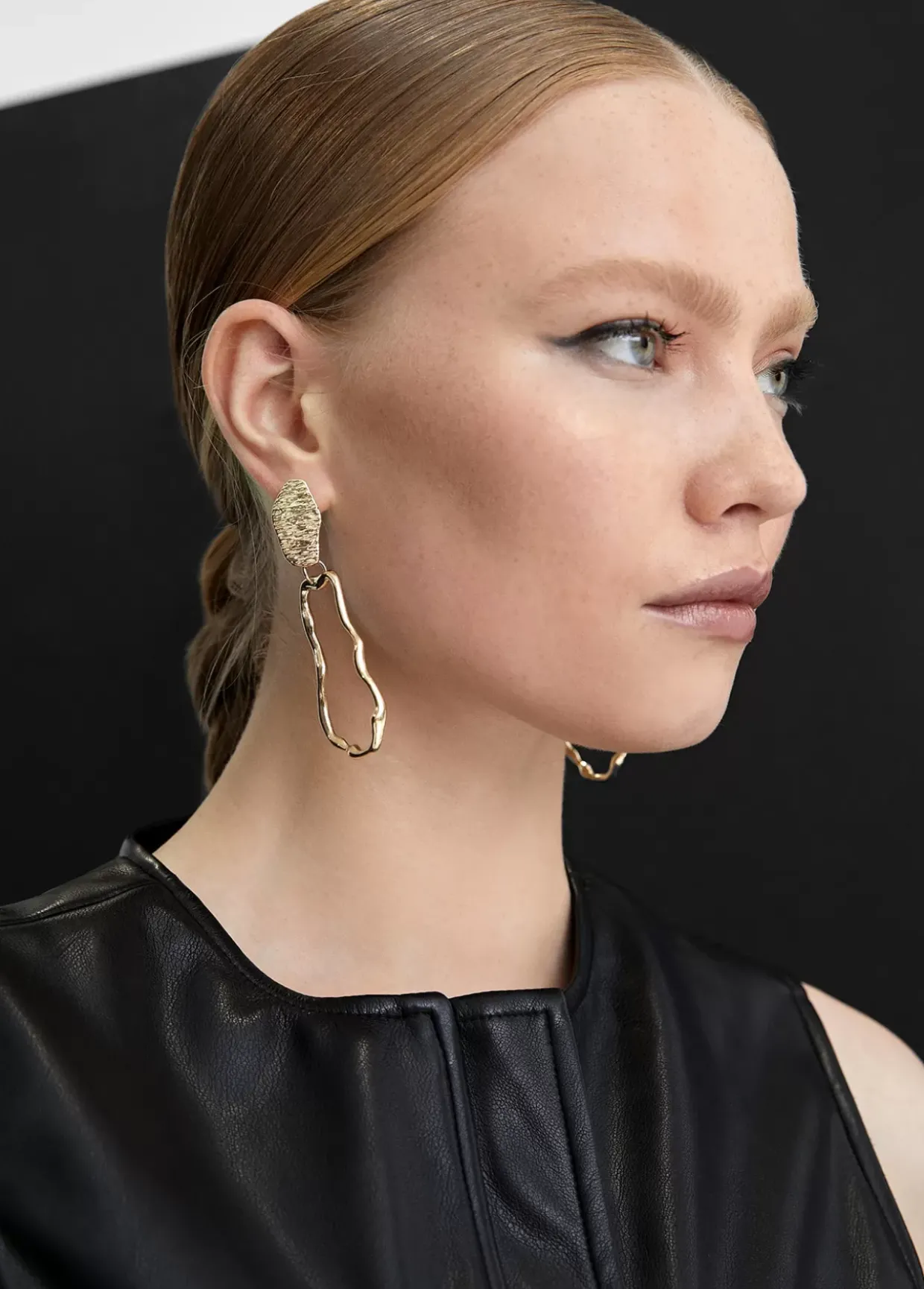 Pendientes dorados multiforma