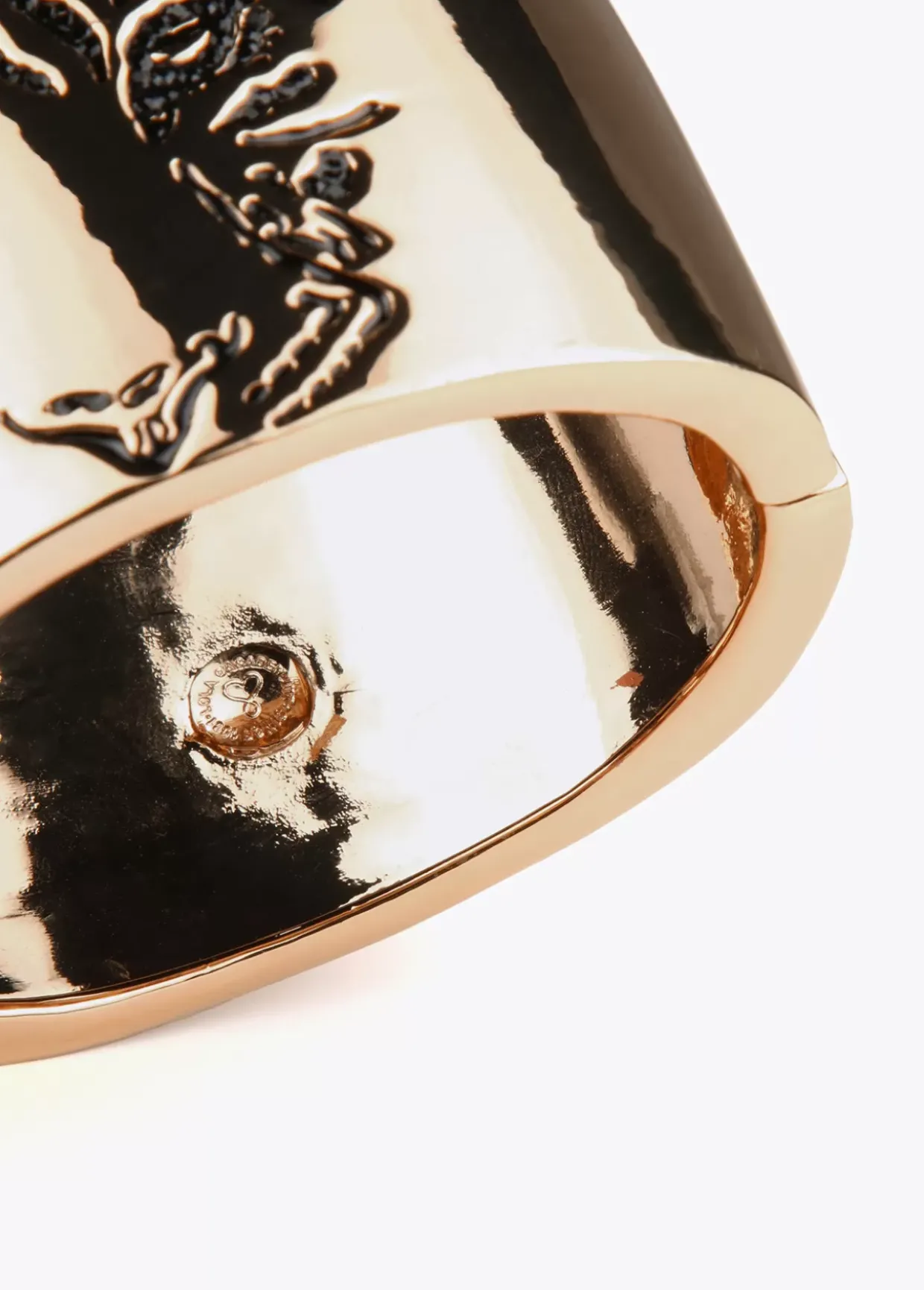 Pulsera rígida