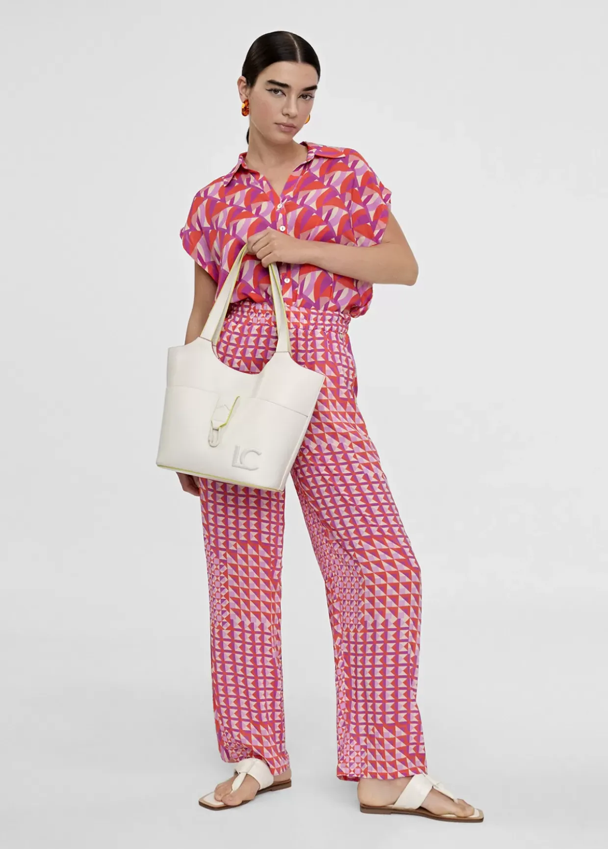 Shopper crudo detalles contraste