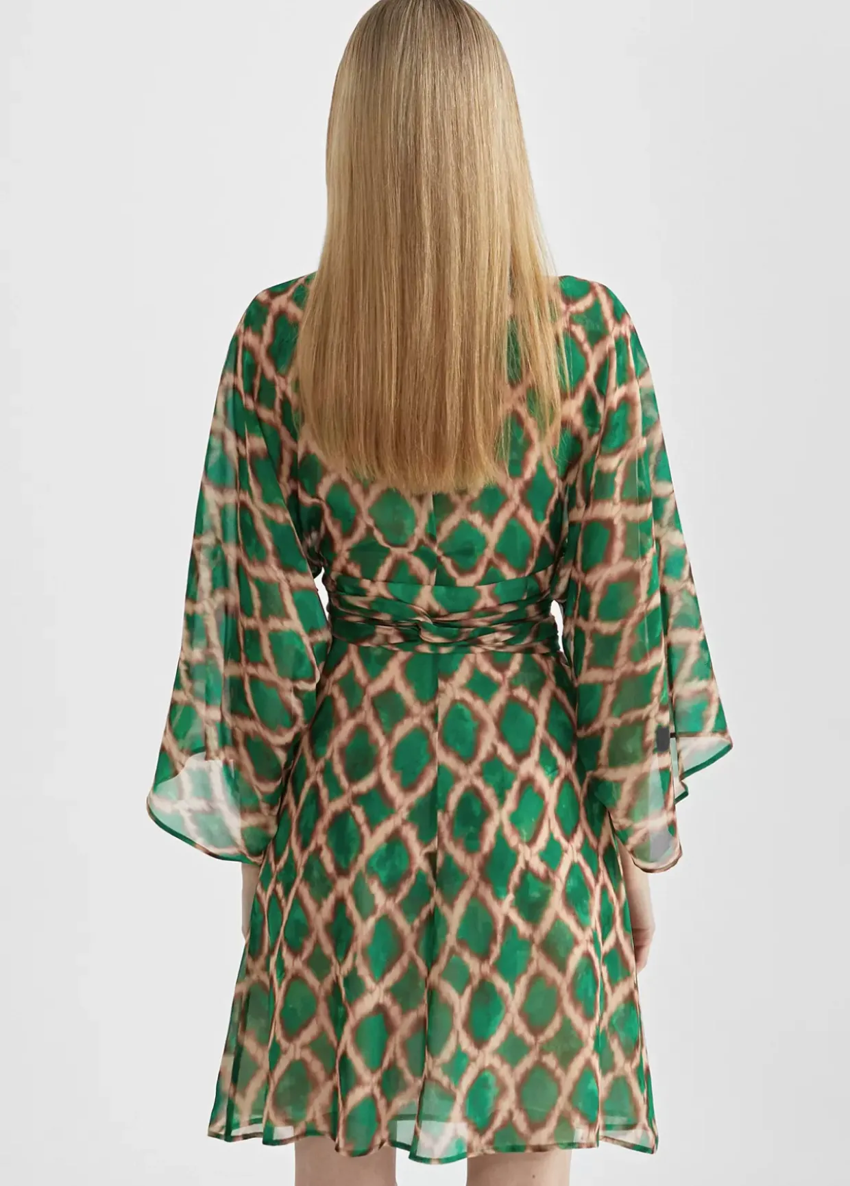 Vestido corto fluido estampado