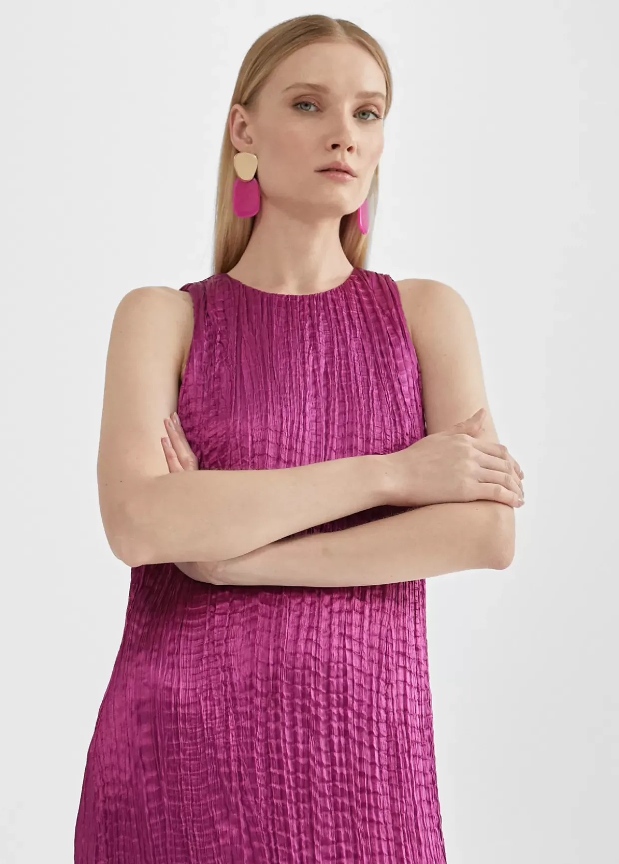 Vestido largo efecto plisado