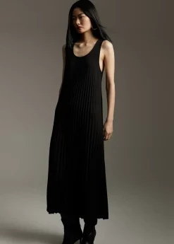 Vestido sin manga plisado