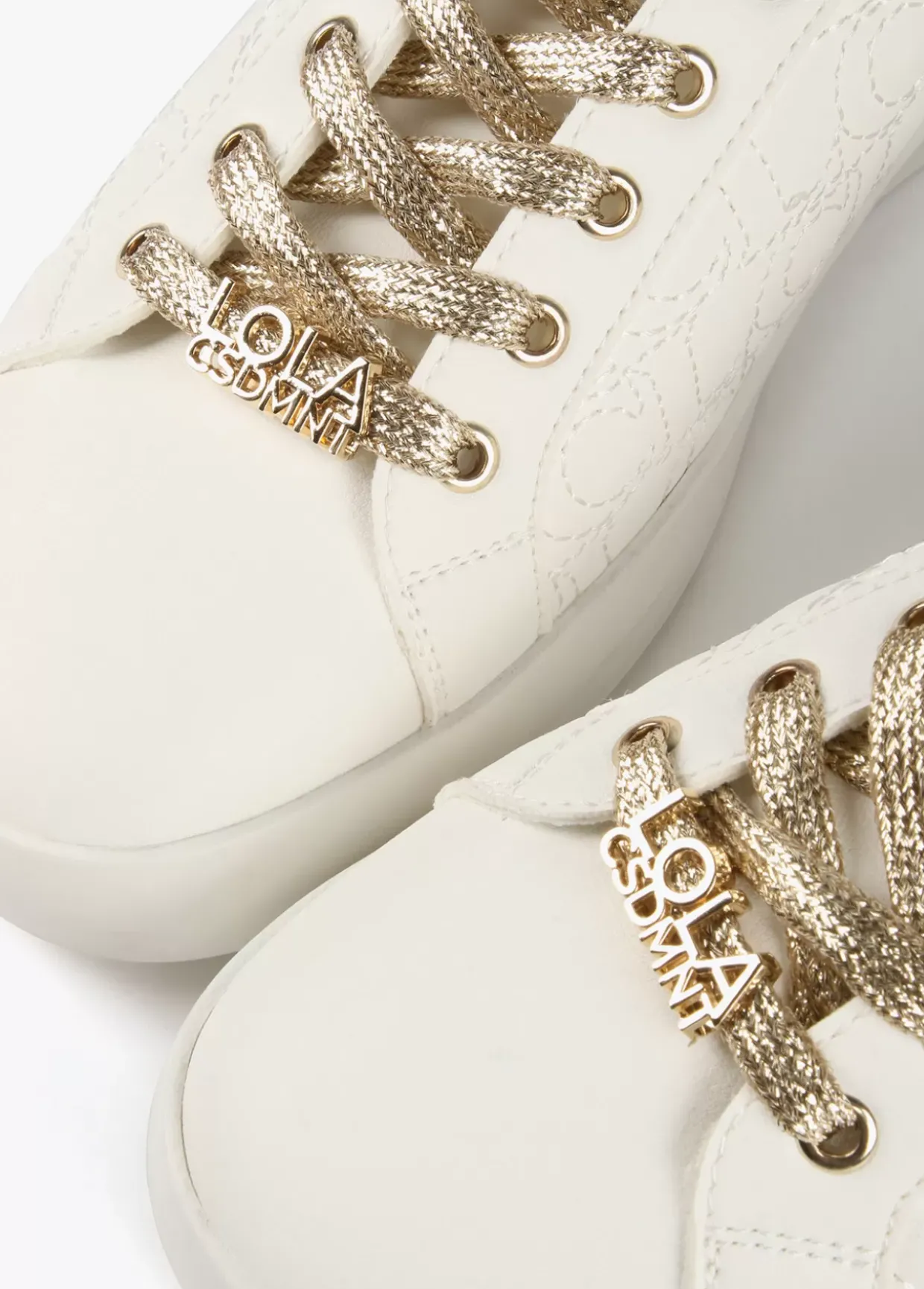 Zapatillas deportivas metalizadas